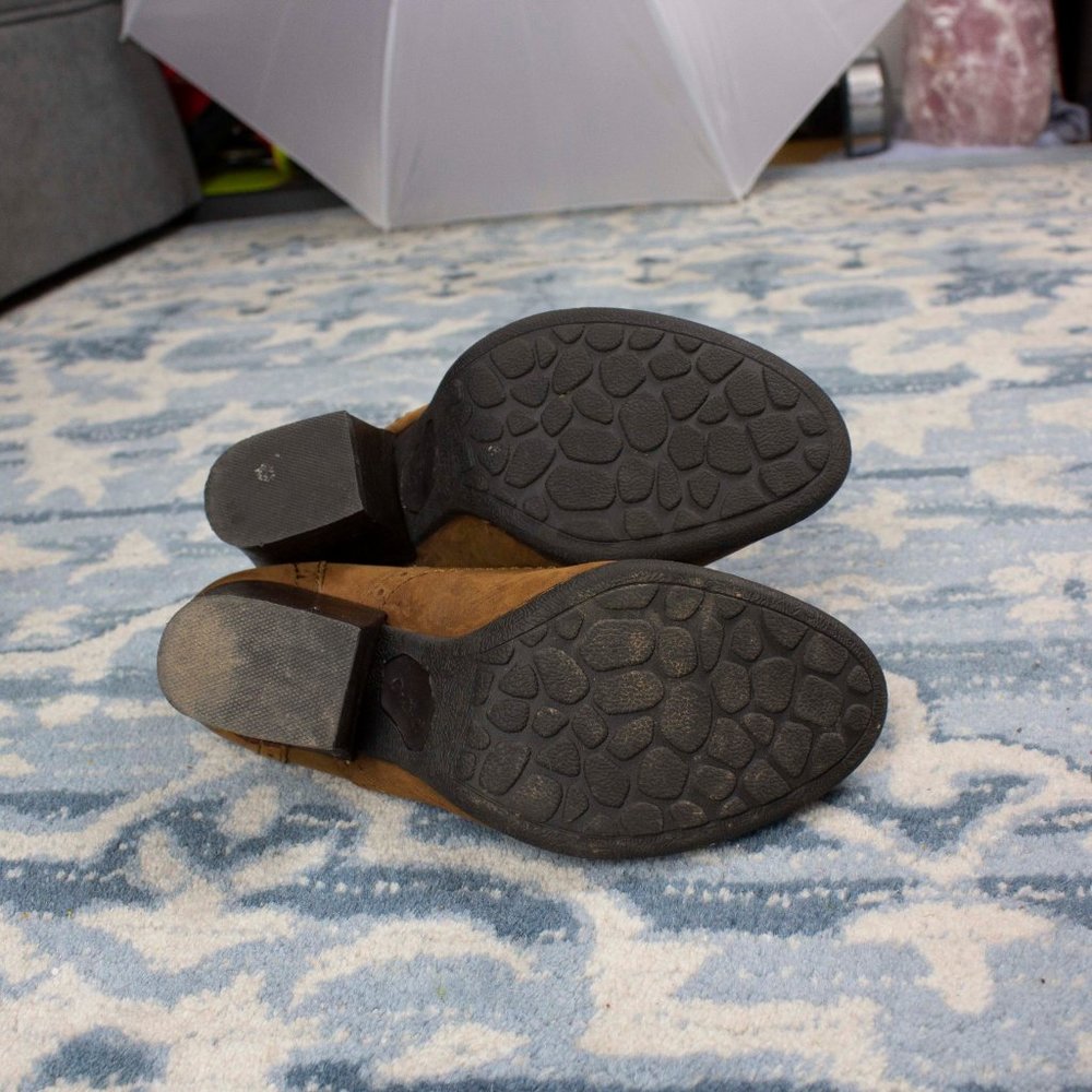 Born Concept Booties - Picture 5 of 8